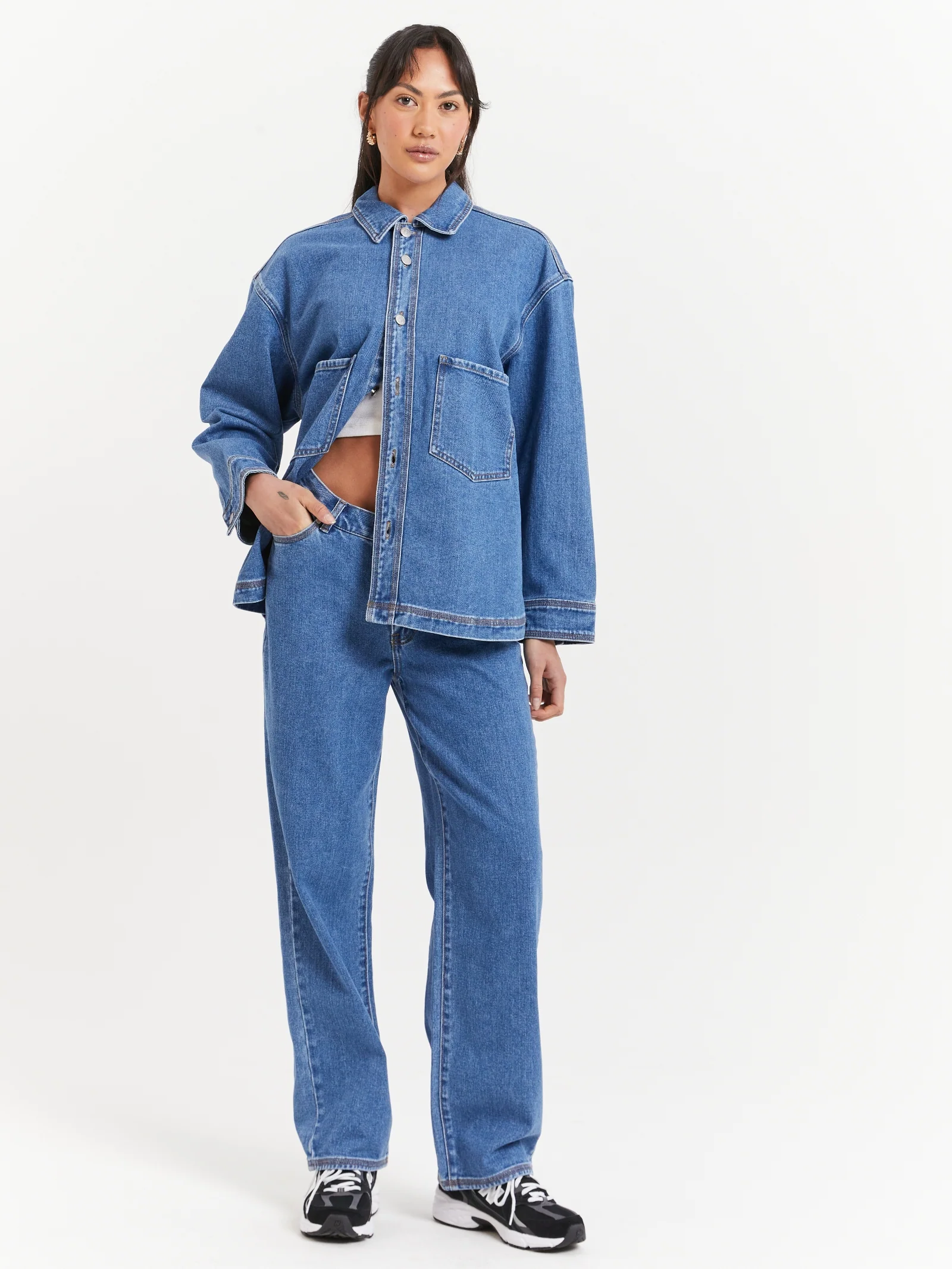 Hailey V Front Jeans