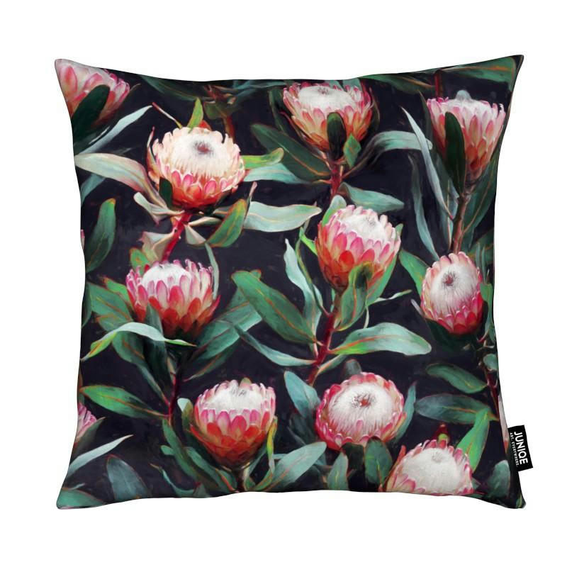 EVENING PROTEAS IN COLOR - Coussin en microfibre en rouge & vert 40x40
