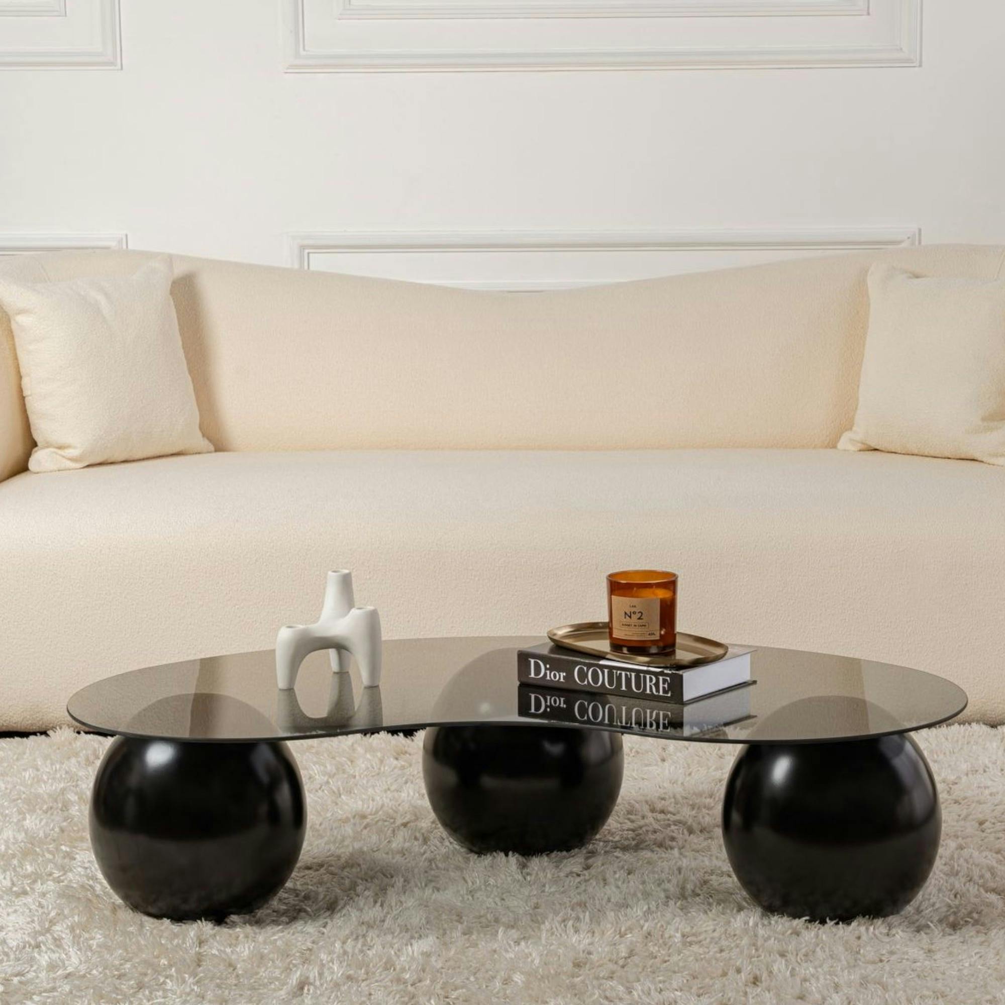 Table basse verre fumé design - 3 pieds boules noirs KOCHI