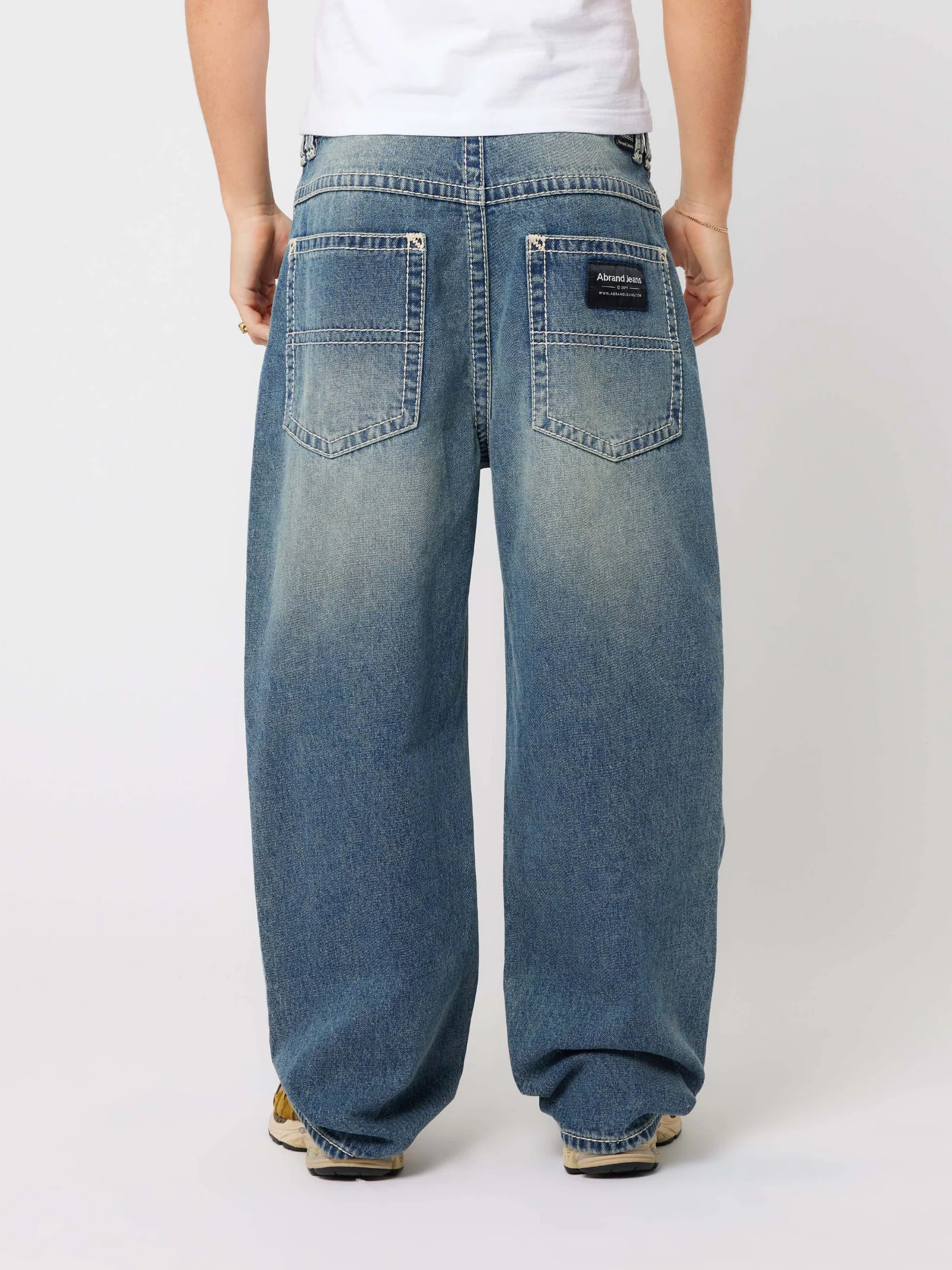 A6 Big Stitch Max Jeans