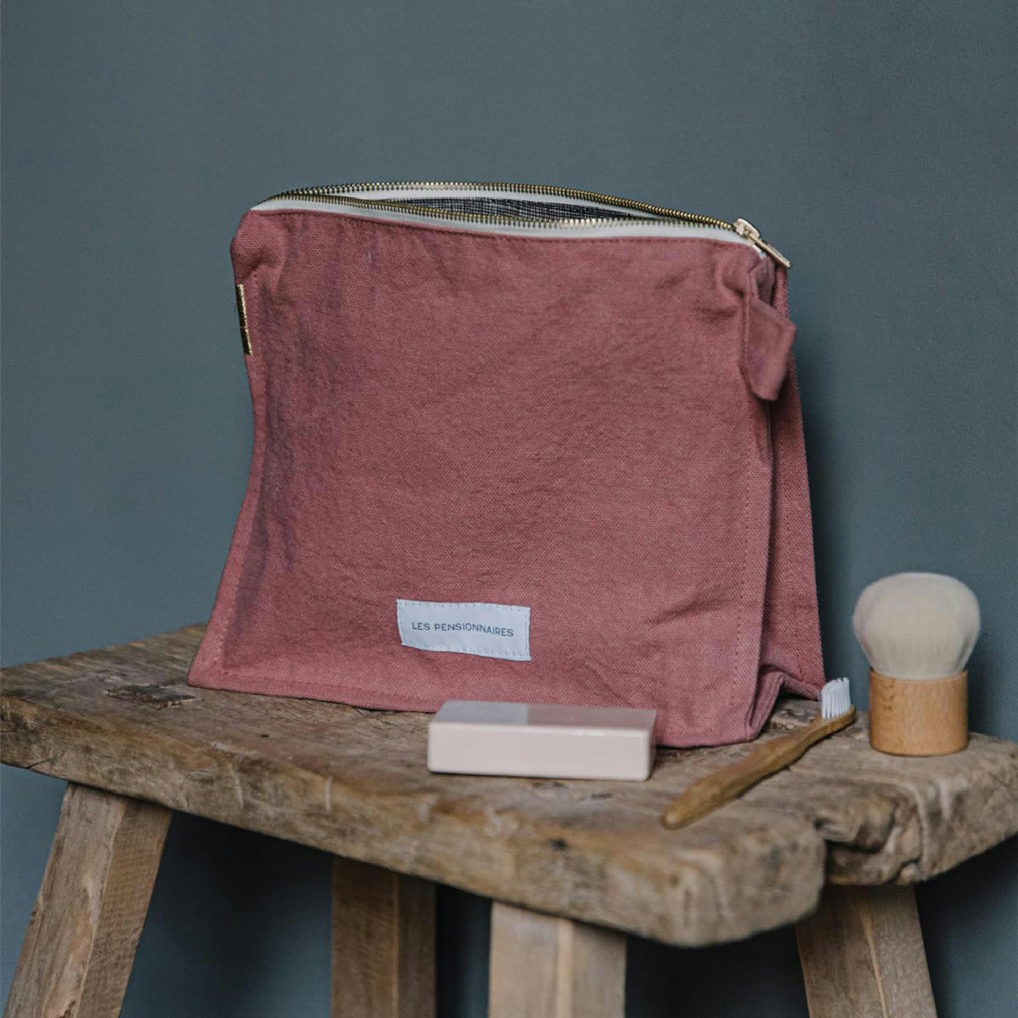 - Trousse de toilette en toile de coton bio bois de rose