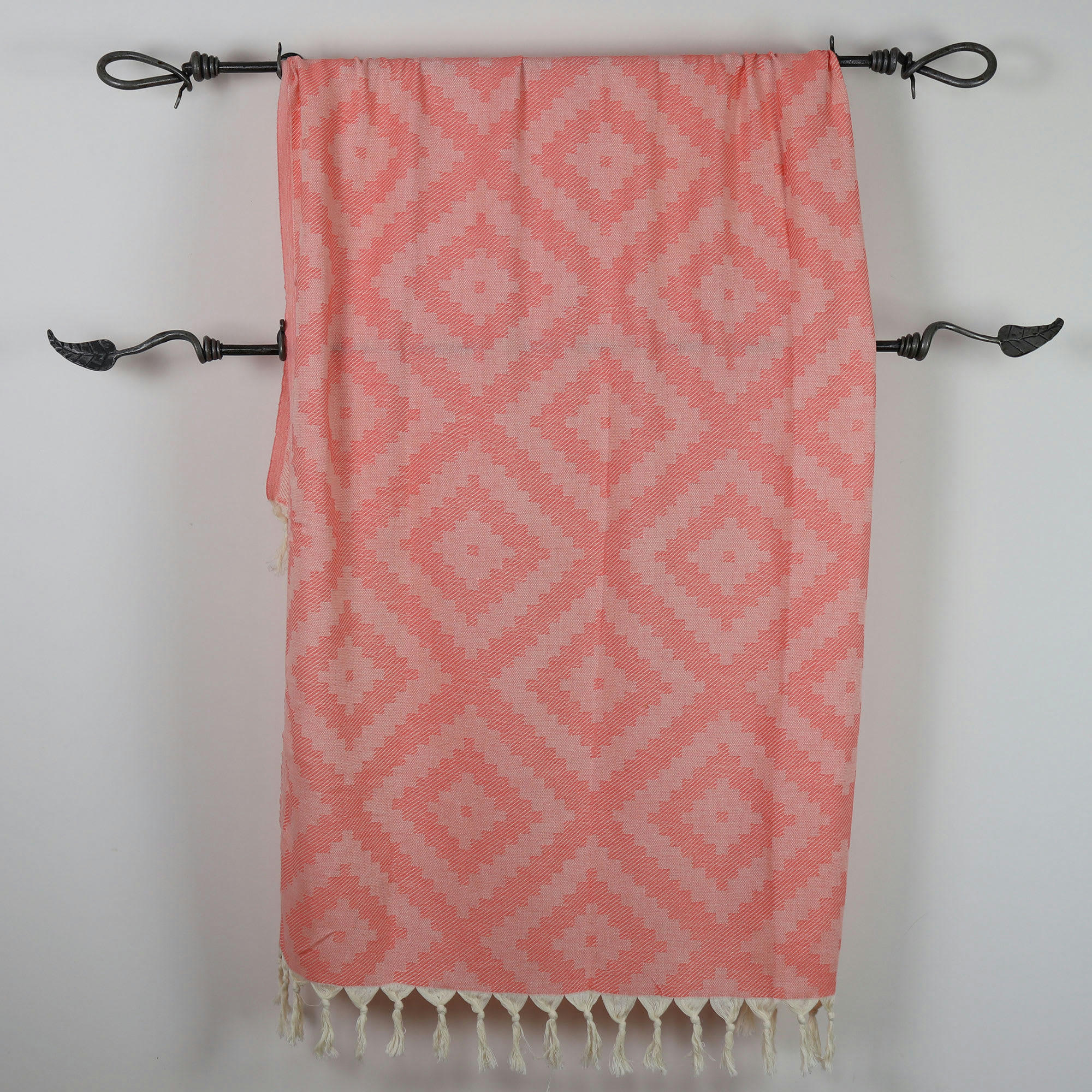 - Fouta losanges 100% coton avec franges corail 100x170cm