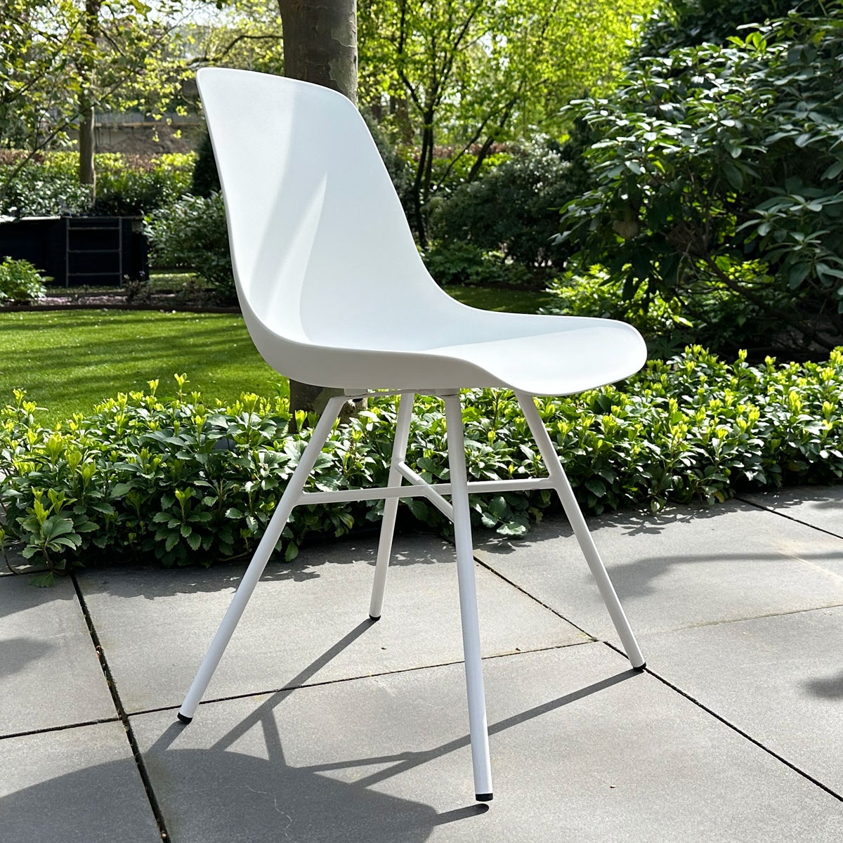 Nolon Noa-Pip Kunststof Tuinstoel Wit - Wit Onderstel