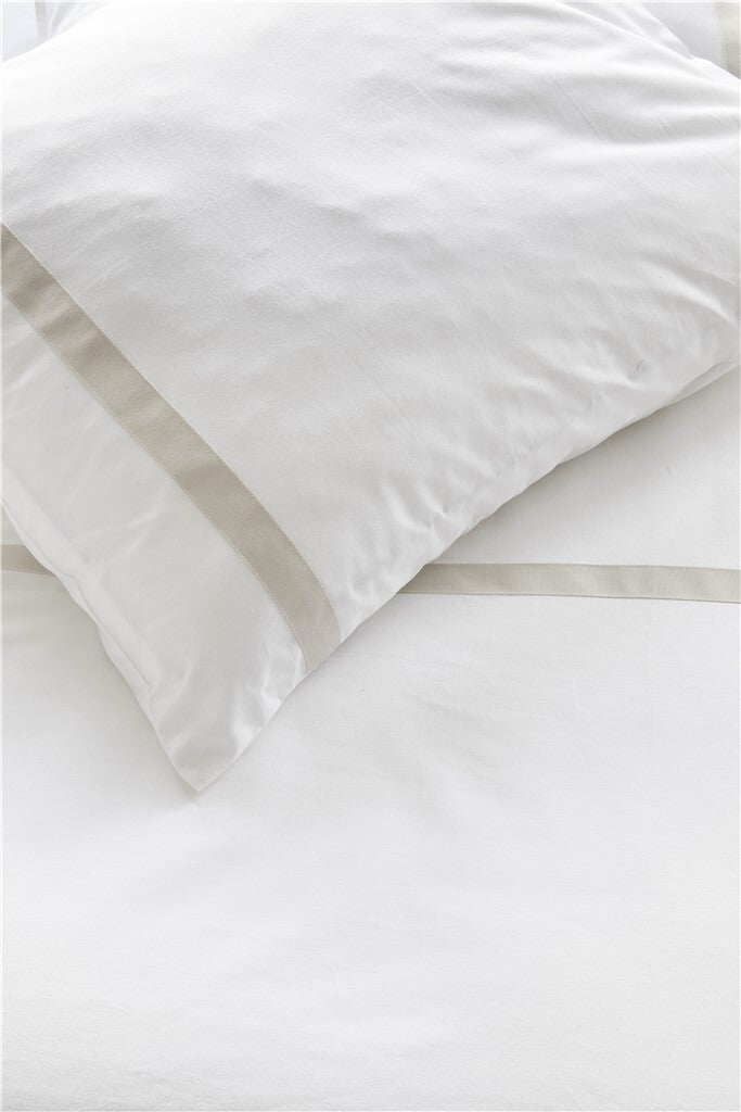 Walra - Dekbedovertrek Timeless Chic - 200x220 - Wit