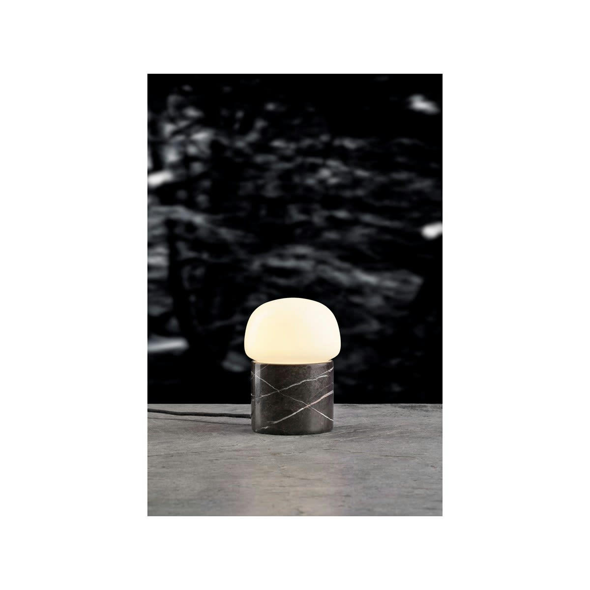 LIVING - Lampe de table en marbre marron foncé