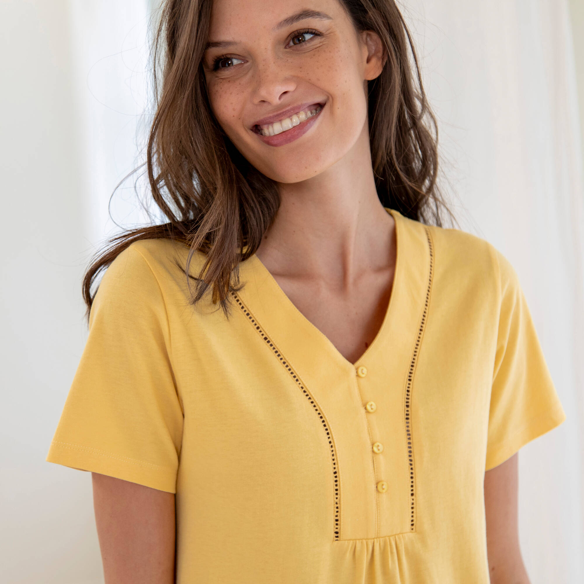 Chemise de nuit longue manches courtes unie