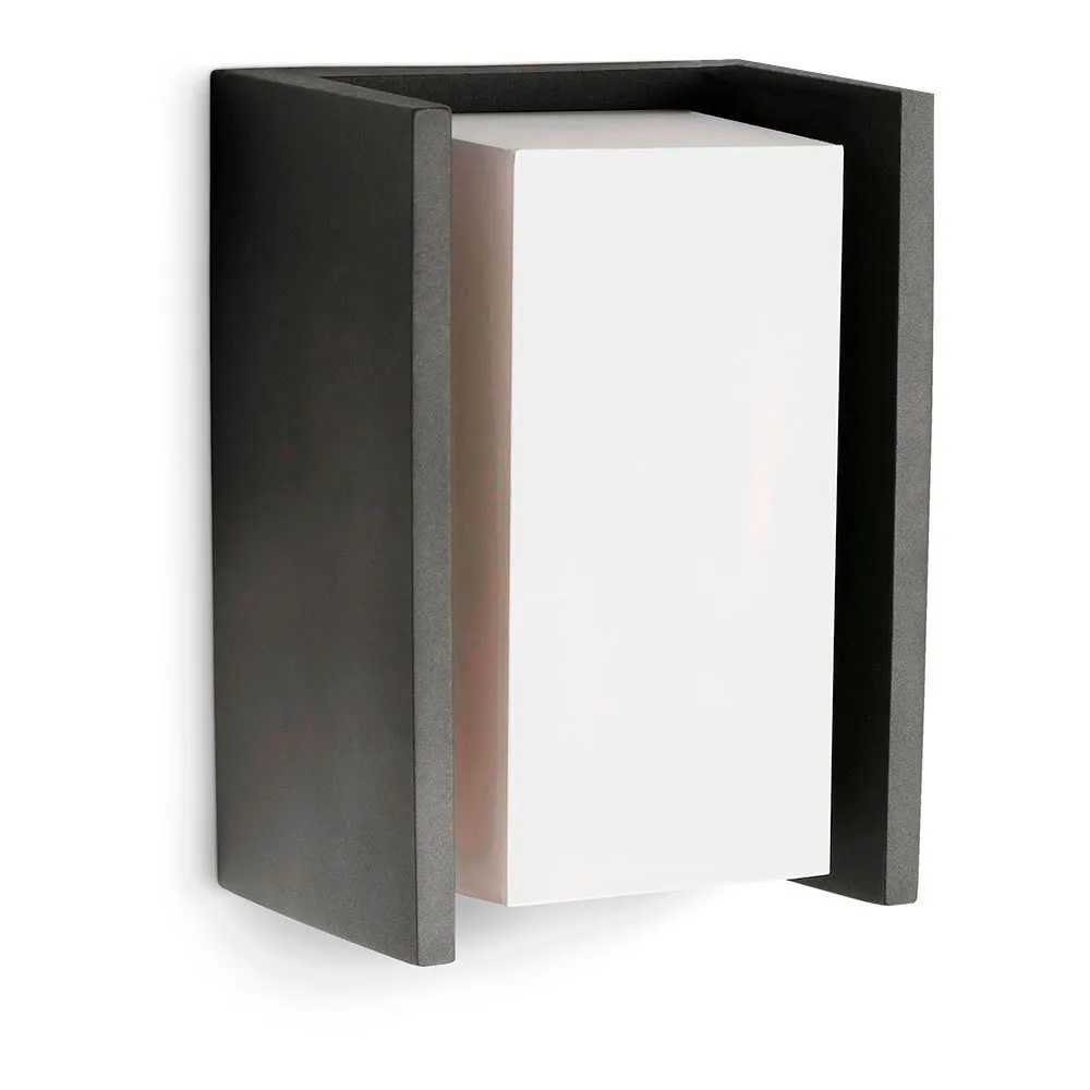 Philips E27 Exterior Wall Sconce 15W 970 Lumens