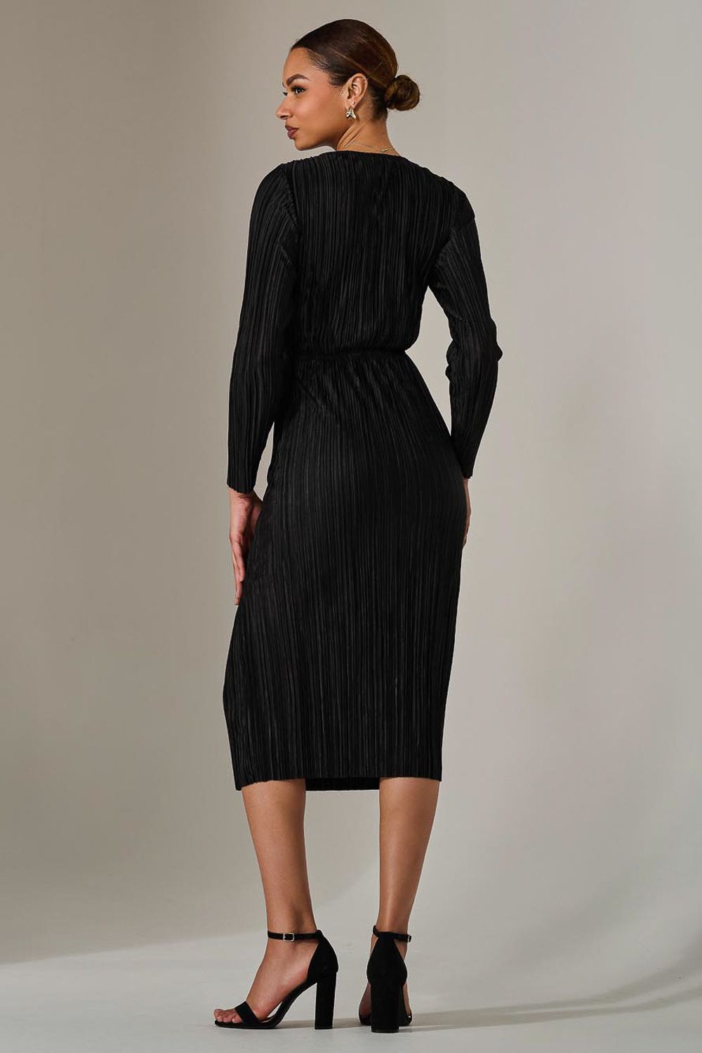Jolie Moi Plisse Long Sleeve Midi Dress