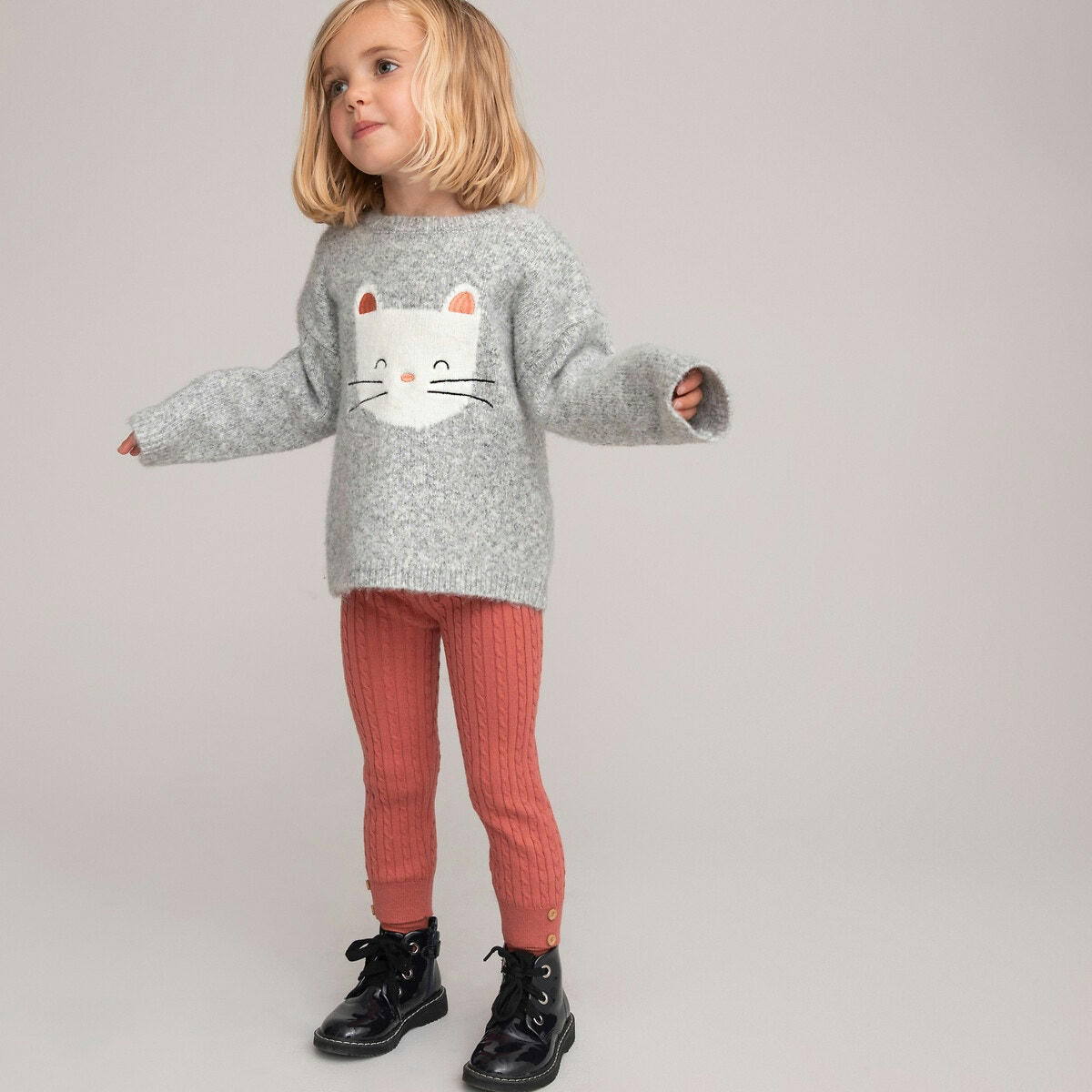 Pull fine maille à col rond, motif jacquard chat