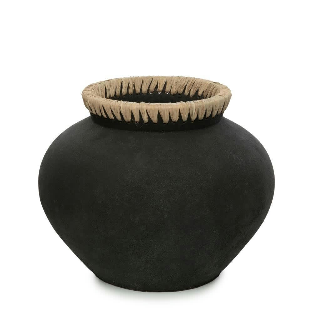 STYLY - Vase en terre cuite noir naturel H23