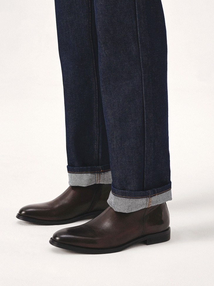 Brown men's boots with zippered upper