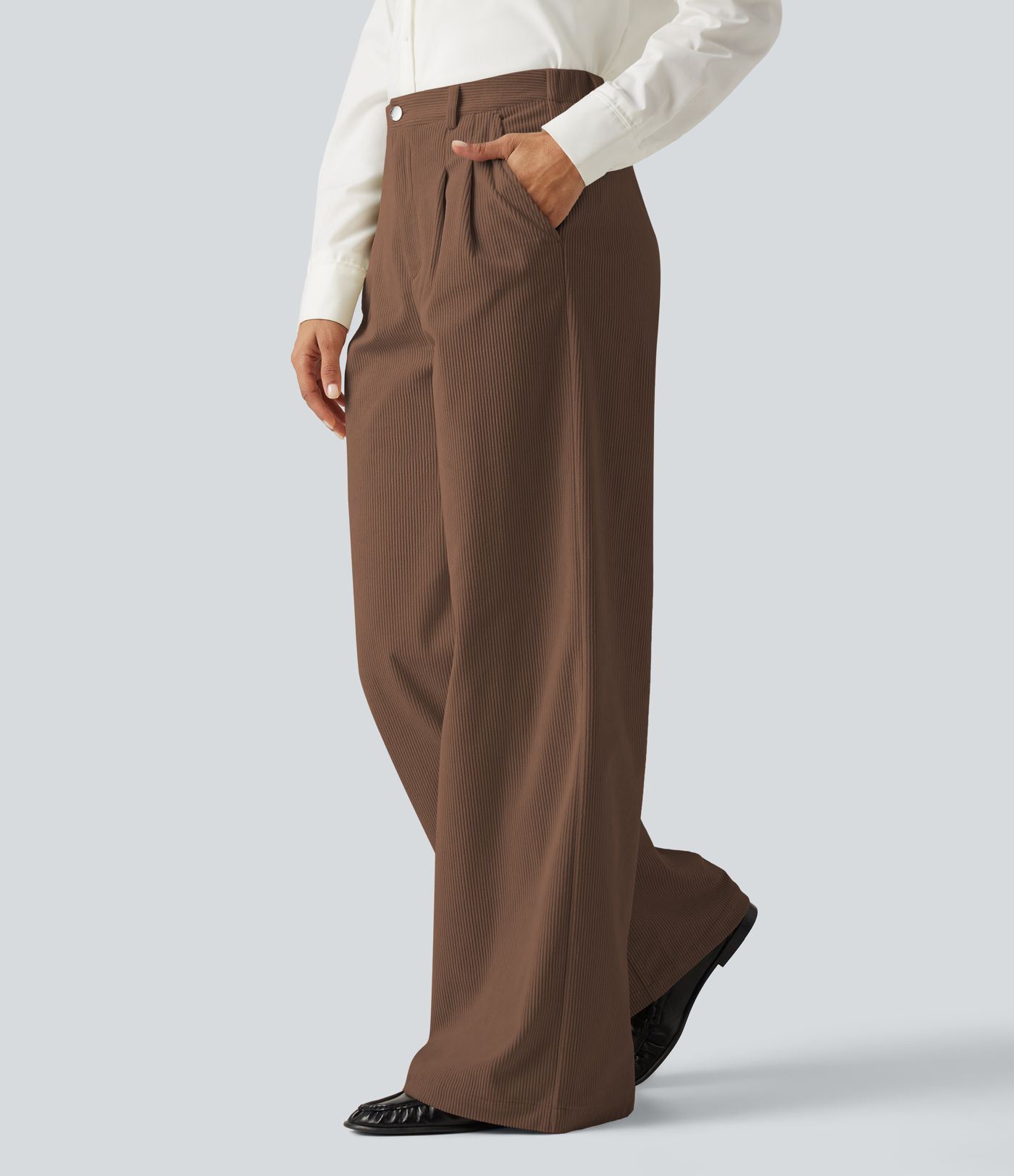 Pantalon en velours côtelé taille haute coupe large avec poches