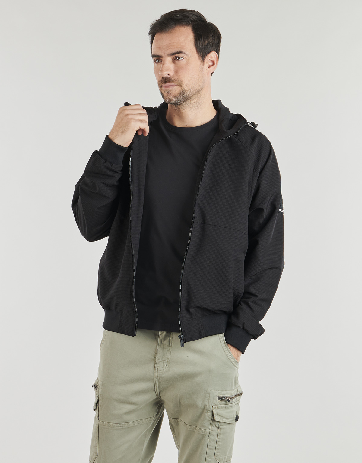 Jack & Jones - JCOFUSION HOOD BOMBER - Black