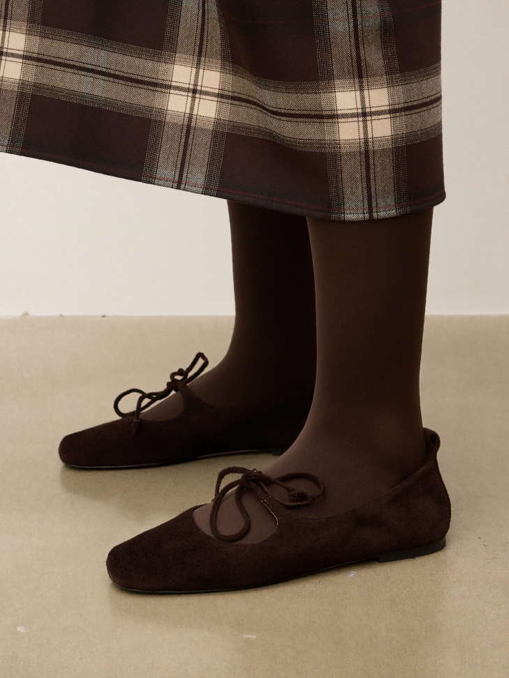 Chocolate brown suede ballerinas with lacing