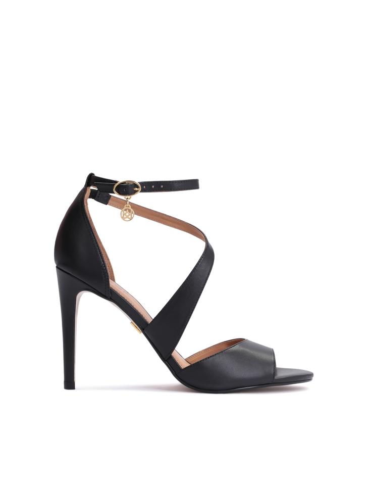 Classic black leather sandals with a cross strap