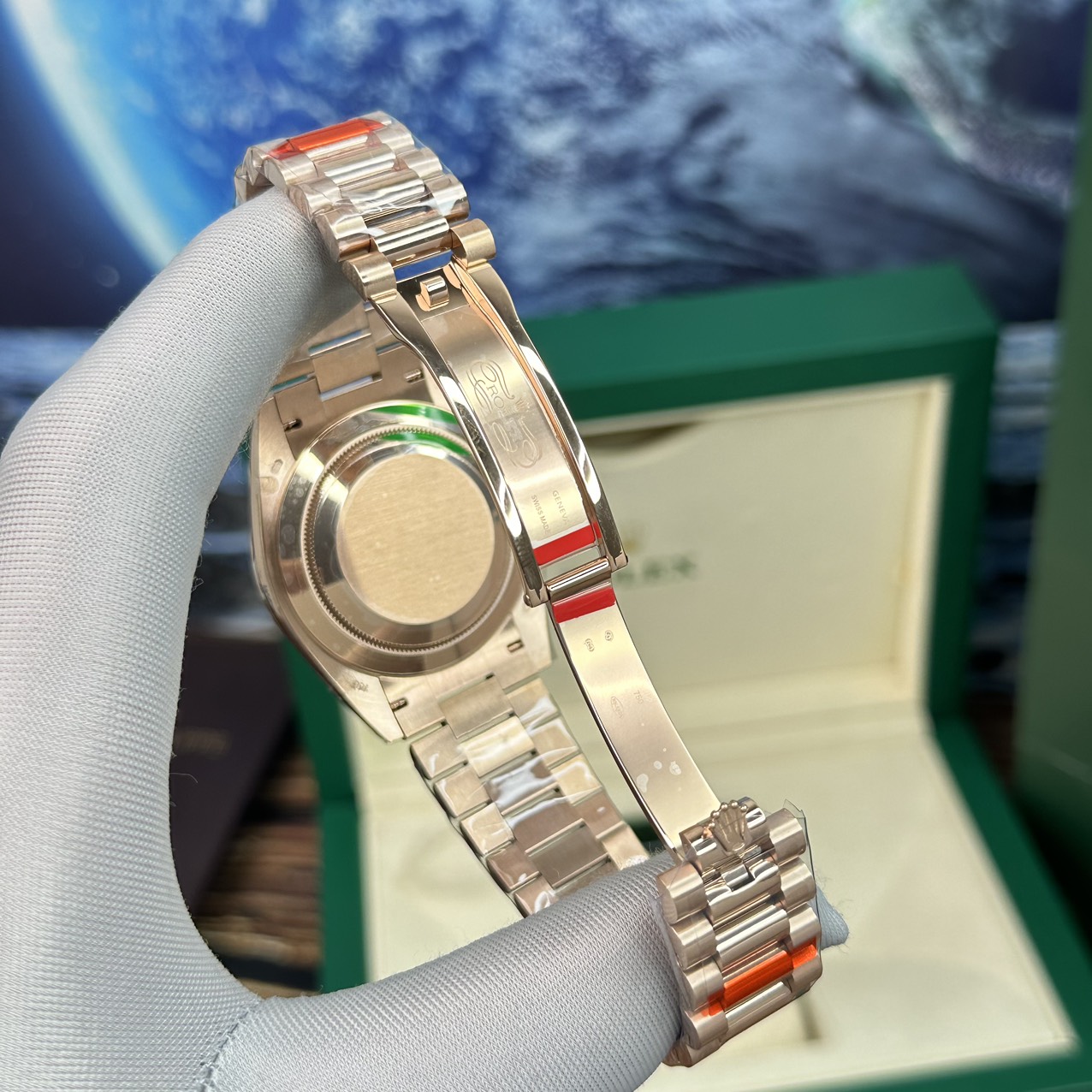 Rolex Day-Date RG Plated Chocolate Dial CZ Diamonds 40mm EWF Replica
