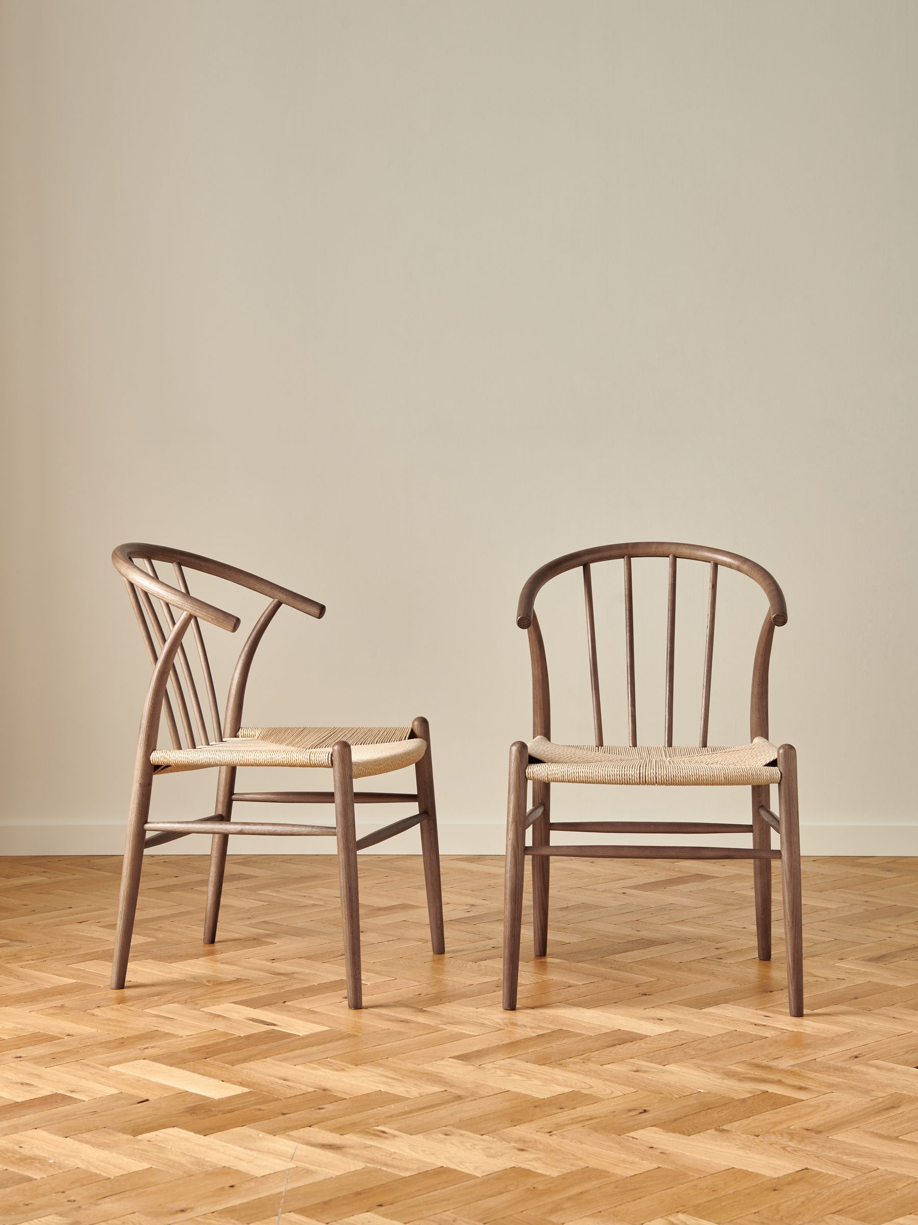 Jasper Conran London Set of 2 Walnut Bray Dining Chairs
