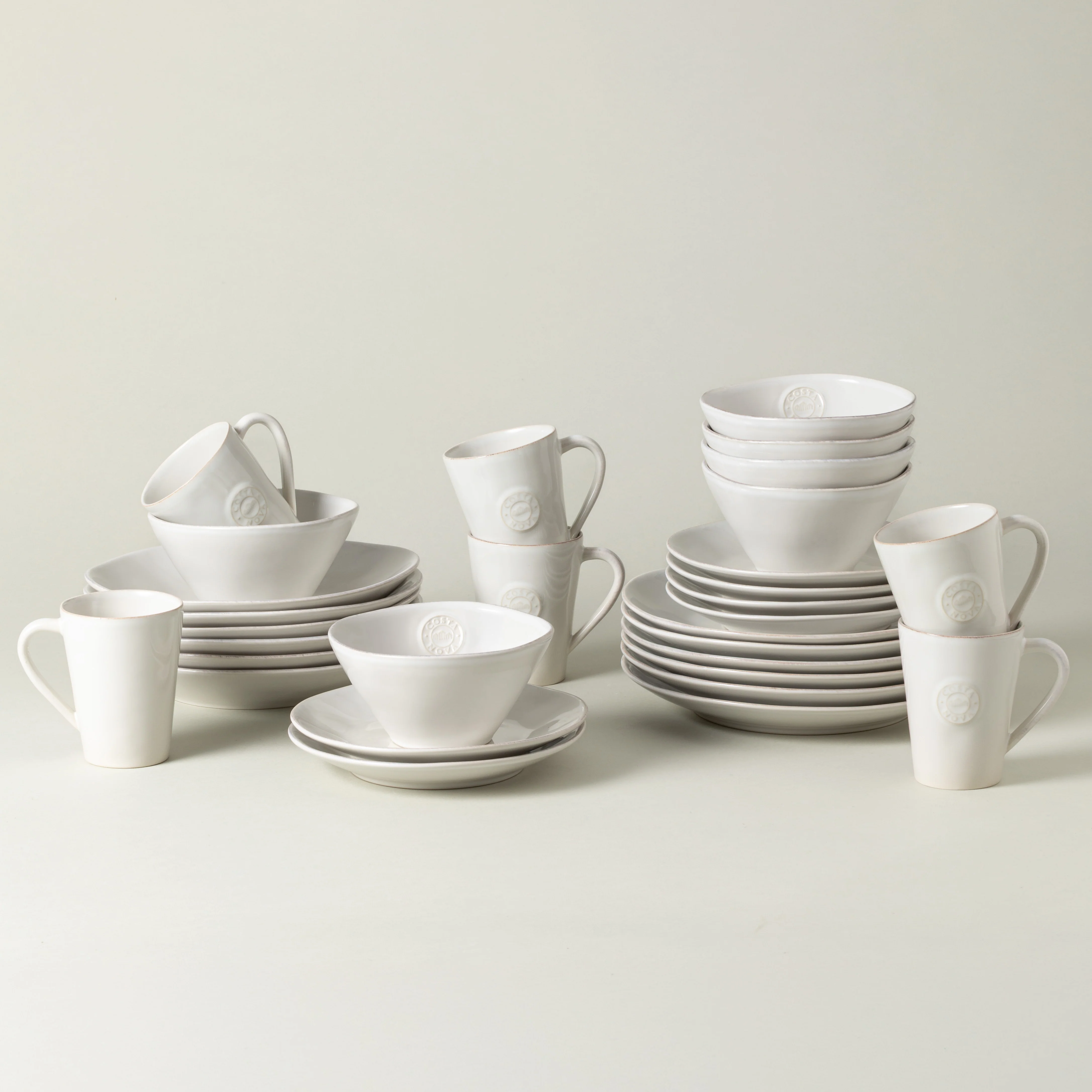 30-Piece Dinnerware Set with Mug Nova