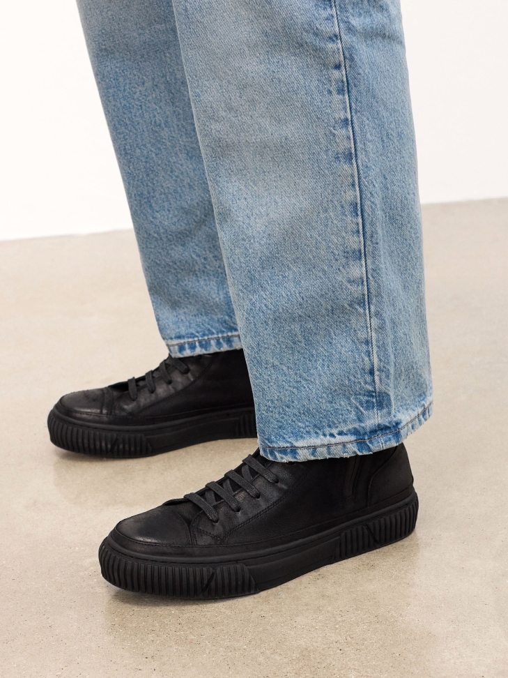 Nubuck sneakers with high upper