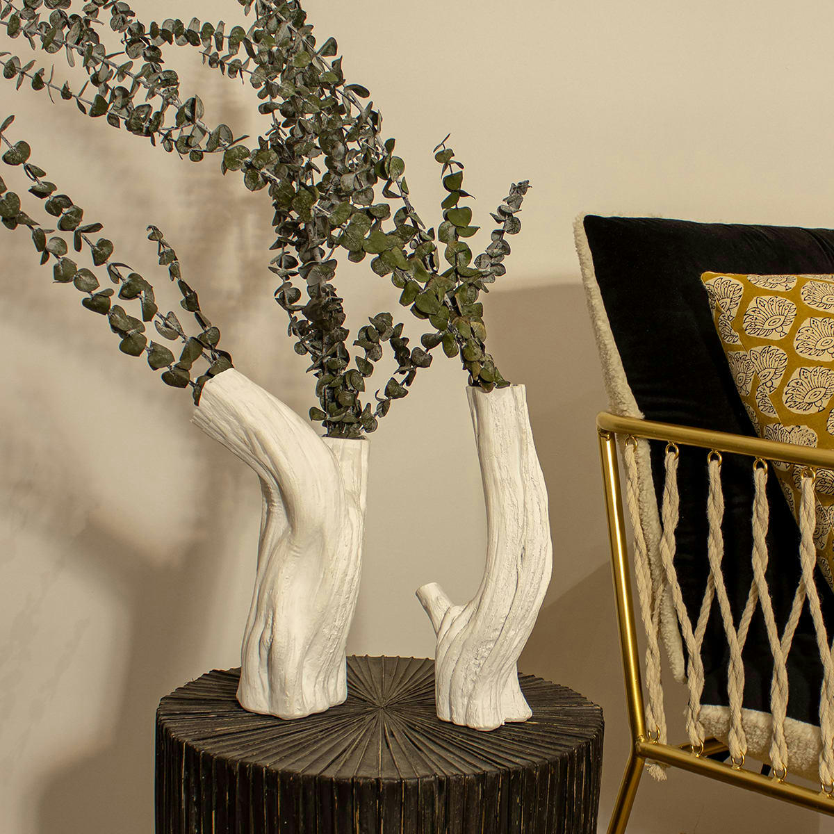 NATURA - Vase en résine blanche h25cm