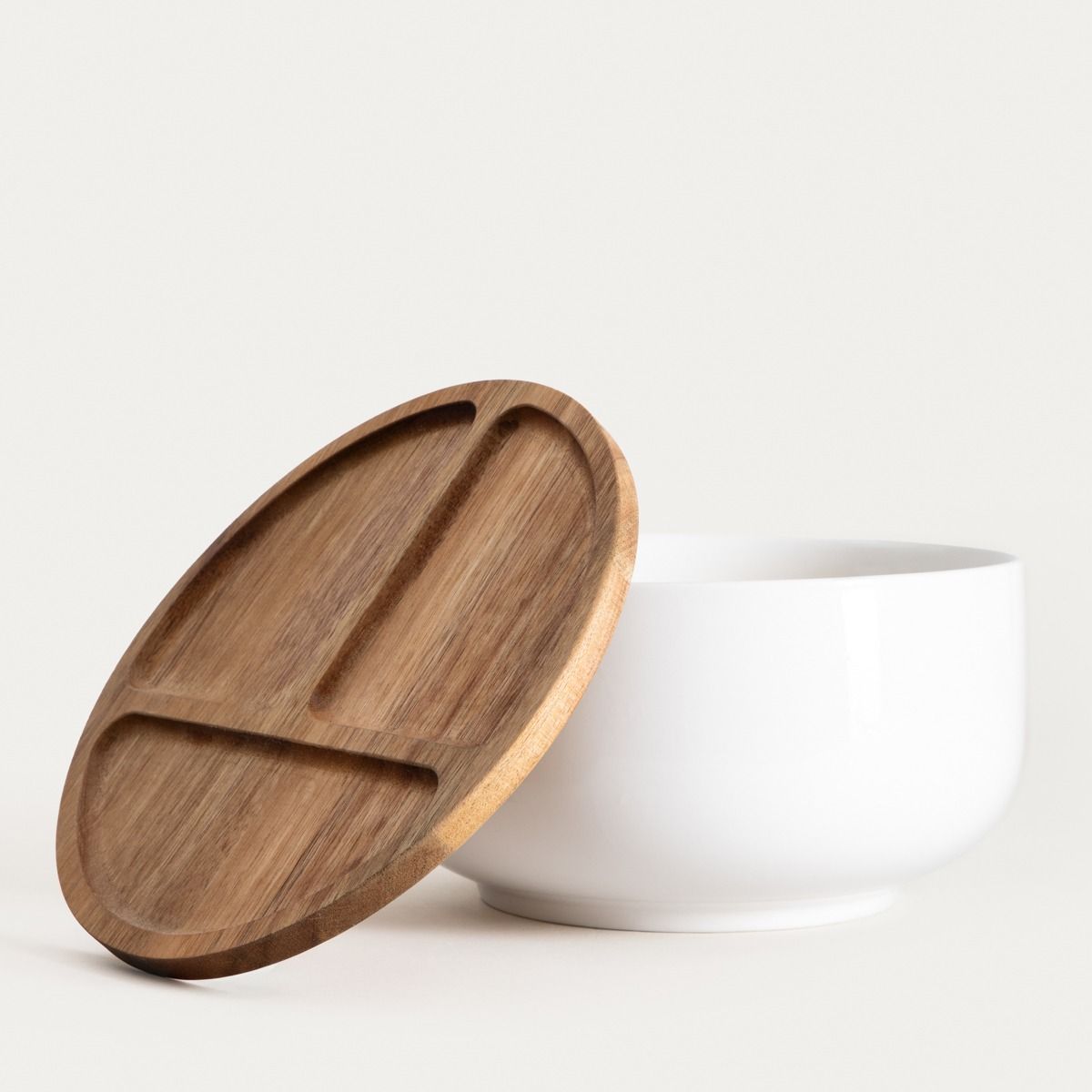 Misa MOOKA okrągła z akacjową pokrywką 24x13,5 cm