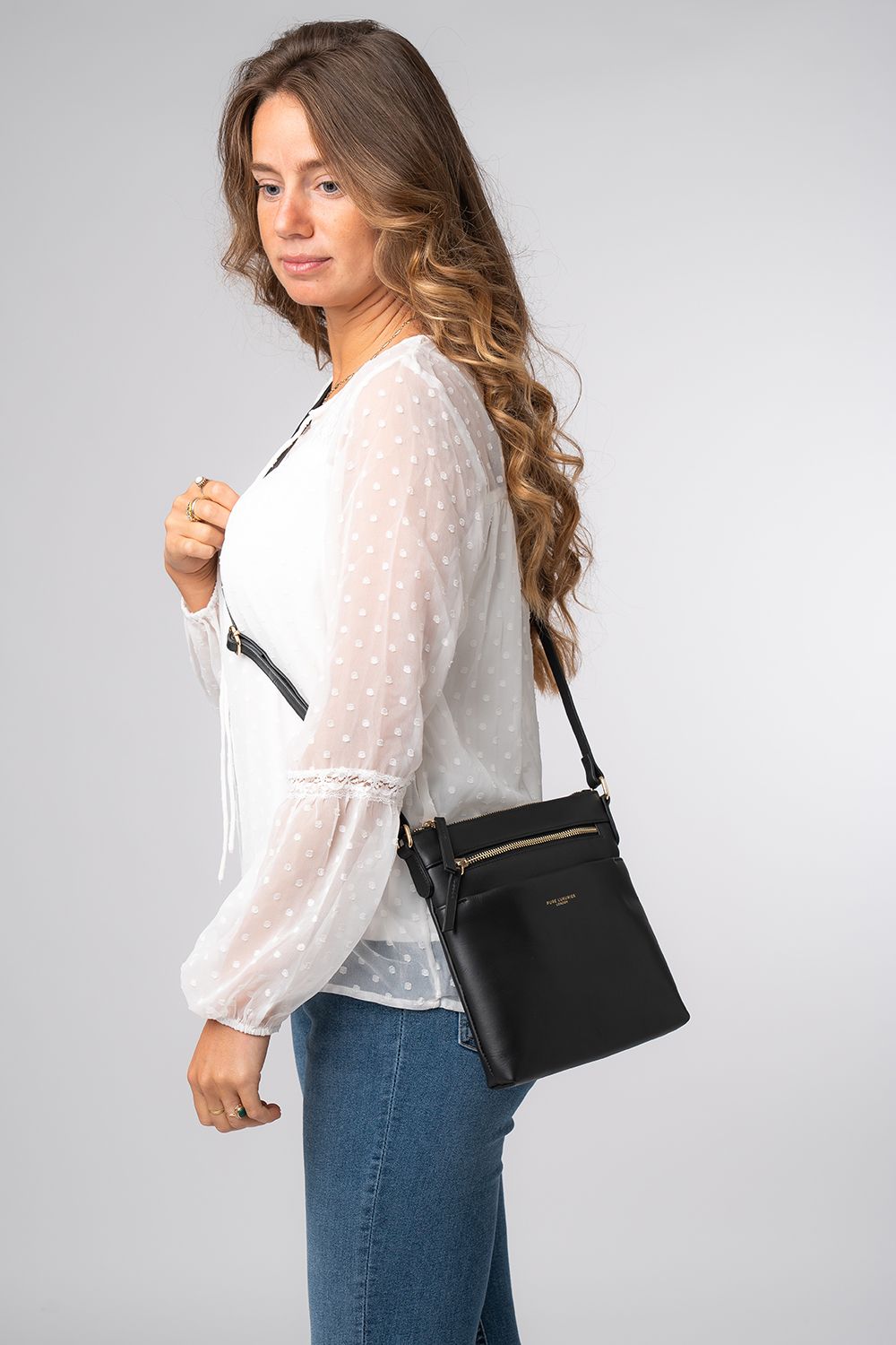Pure Luxuries London Brooke' Leather Cross Body Bag