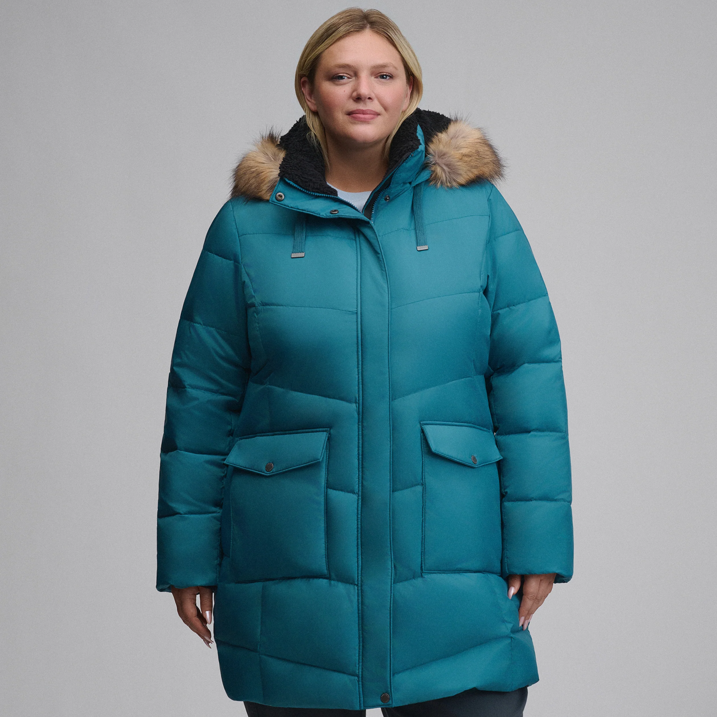 Women's Lodge Cascadian Down Hooded Parka