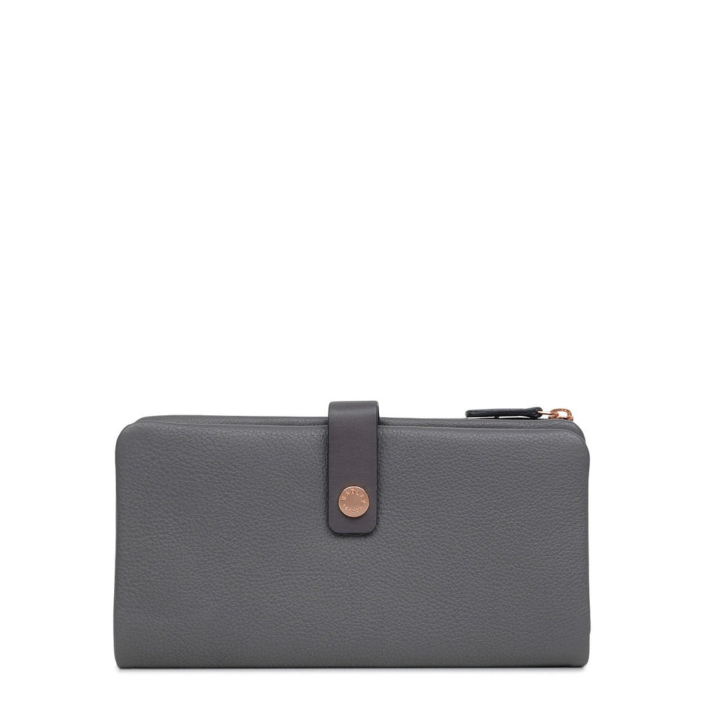 Larkswood - Large Bifold Matinee