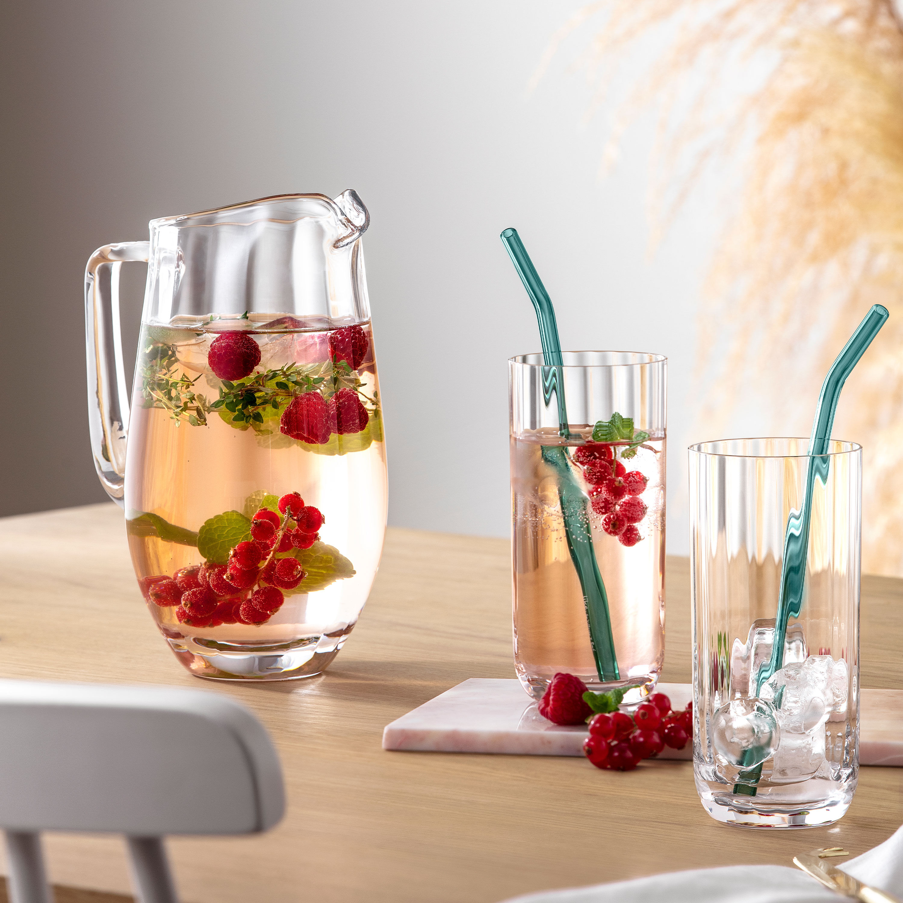 Rose Garden Glass pitcher - Clear, 50.8 oz, crystal glass