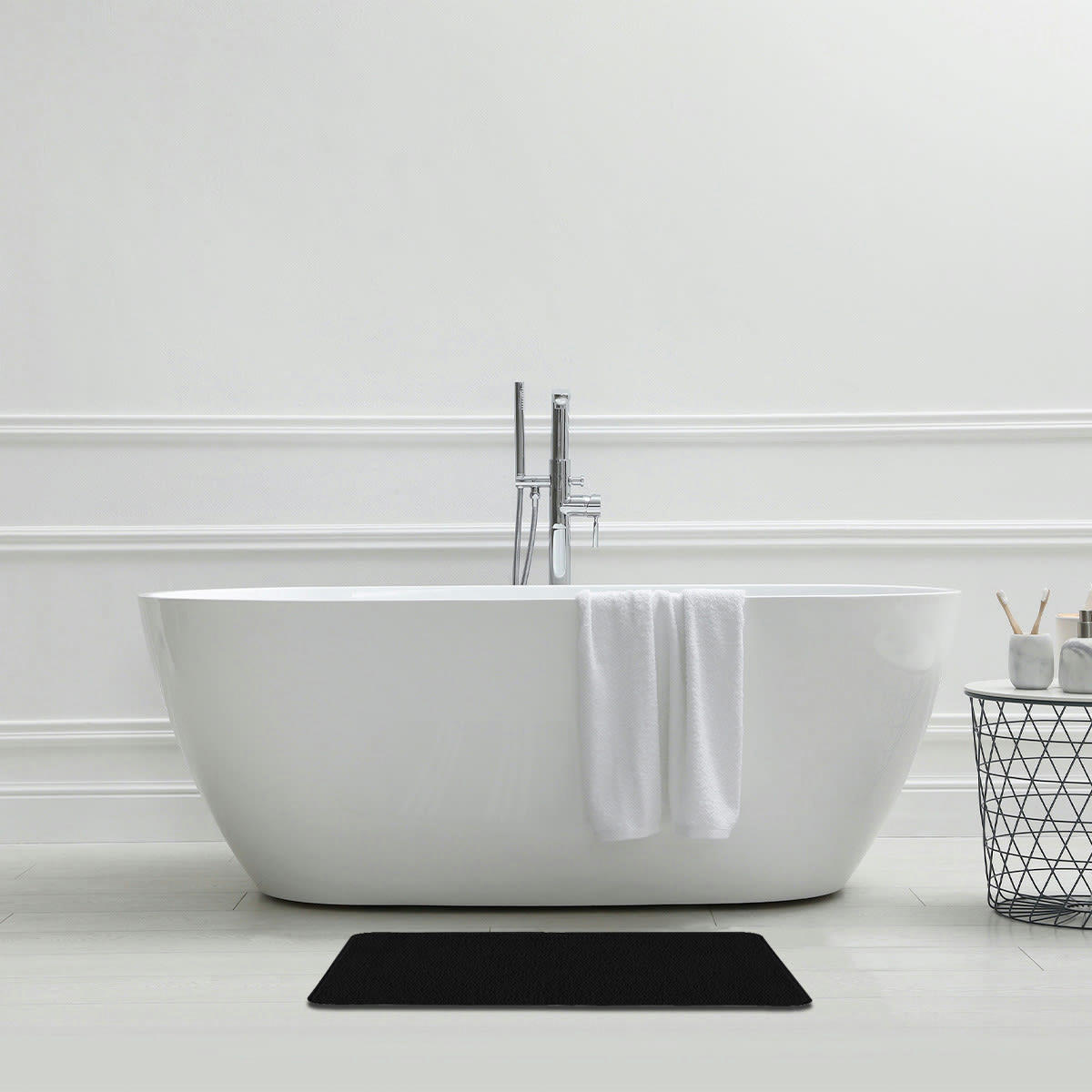 POLYNESIE - Tapis de bain en polyester uni noir 50x80cm