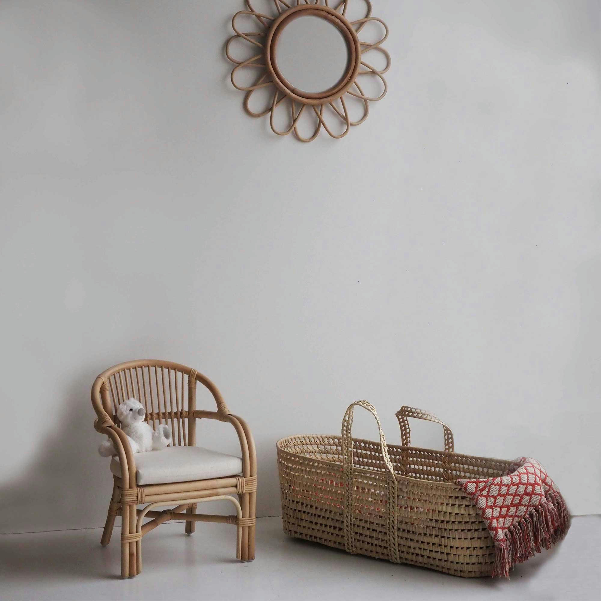 - Fauteuil enfant en rotin