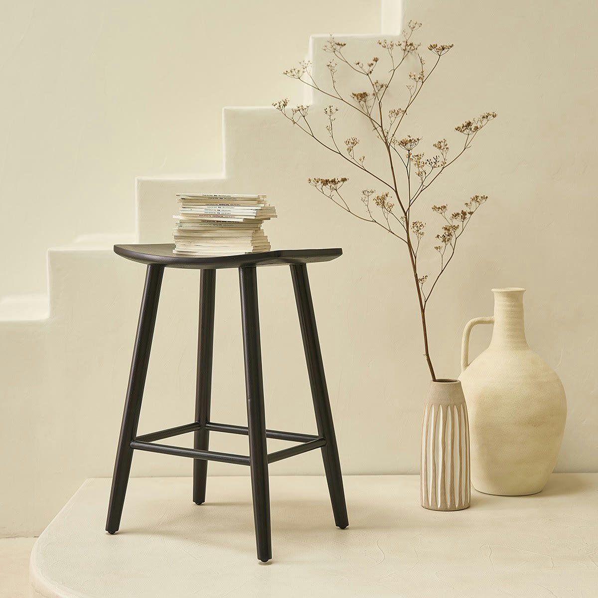 AMBRE - Tabouret en teck massif noir 65 cm