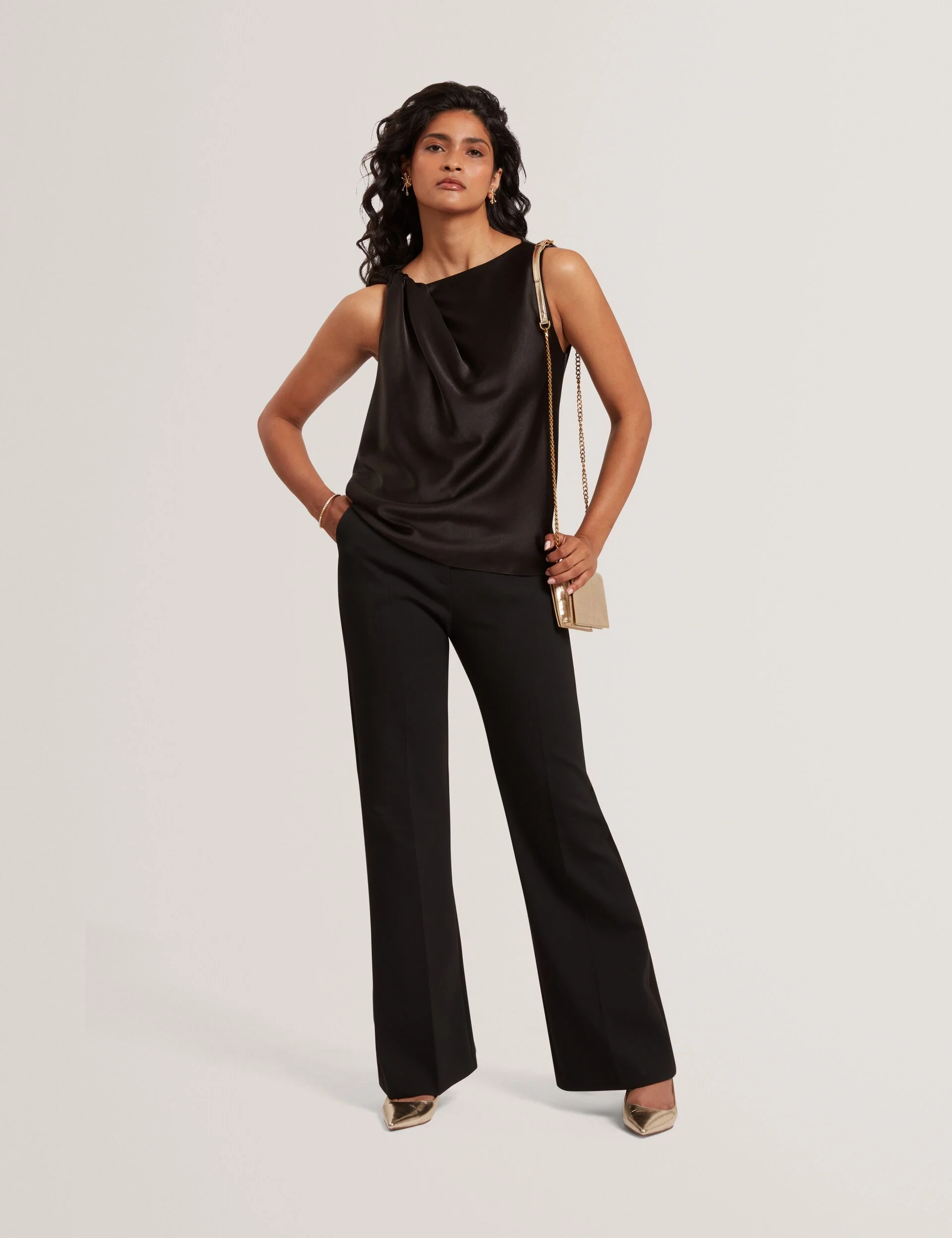 MIONA | BLACK