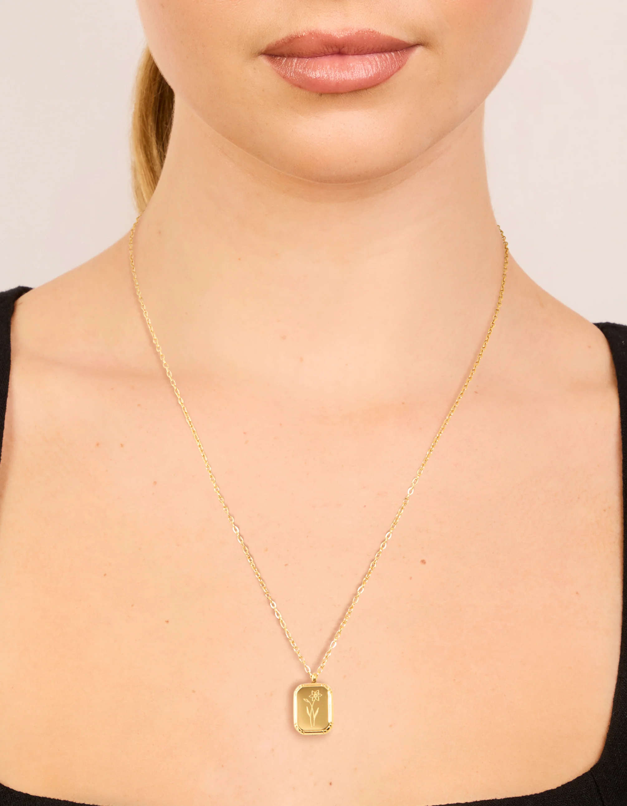 Waterproof Gold Plated Stainless Steel March Birth Flower Daffodil Necklace