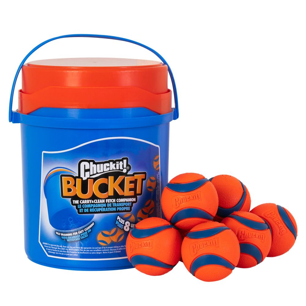 Chuckit! Bucket with 8 Ultra Balls