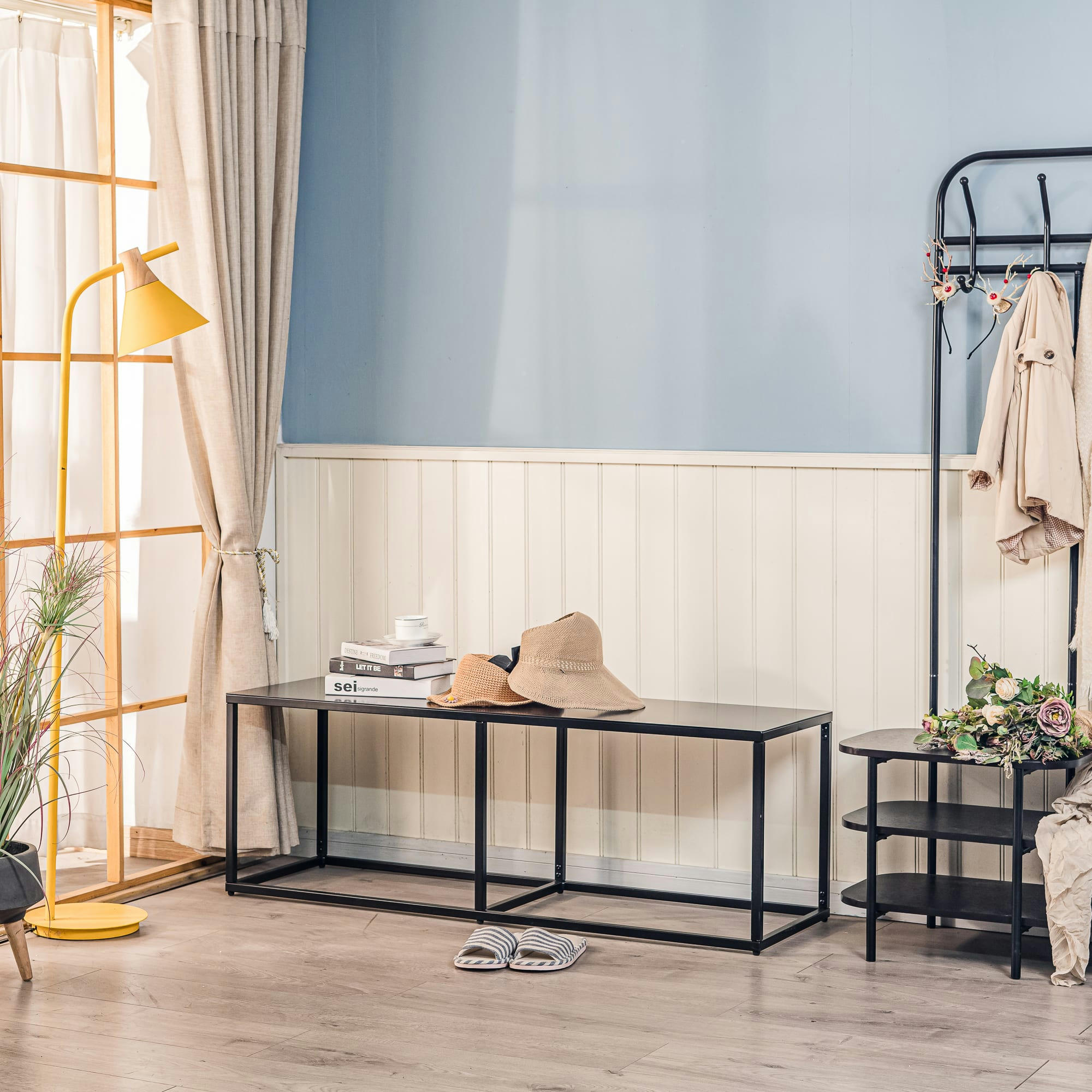 - Banc en métal style industriel noir