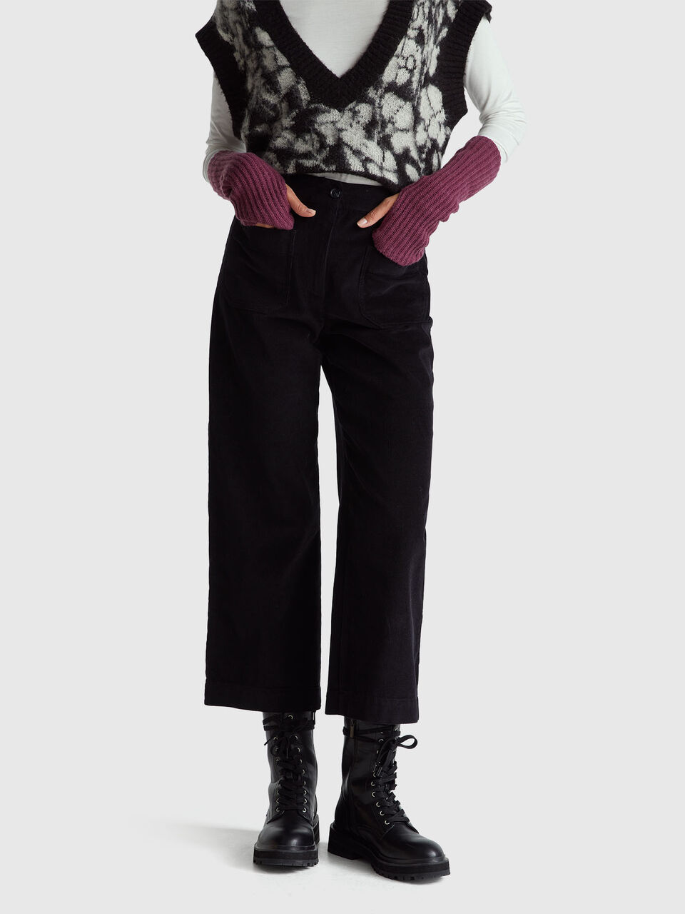 Straight corduroy trousers