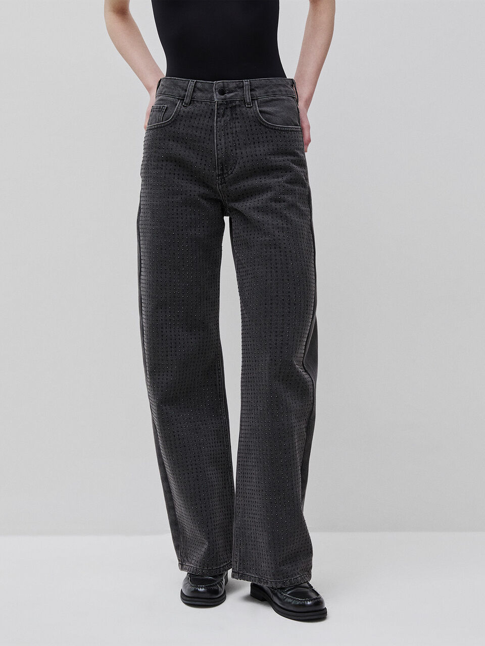 Wide fit jeans with rhinestones