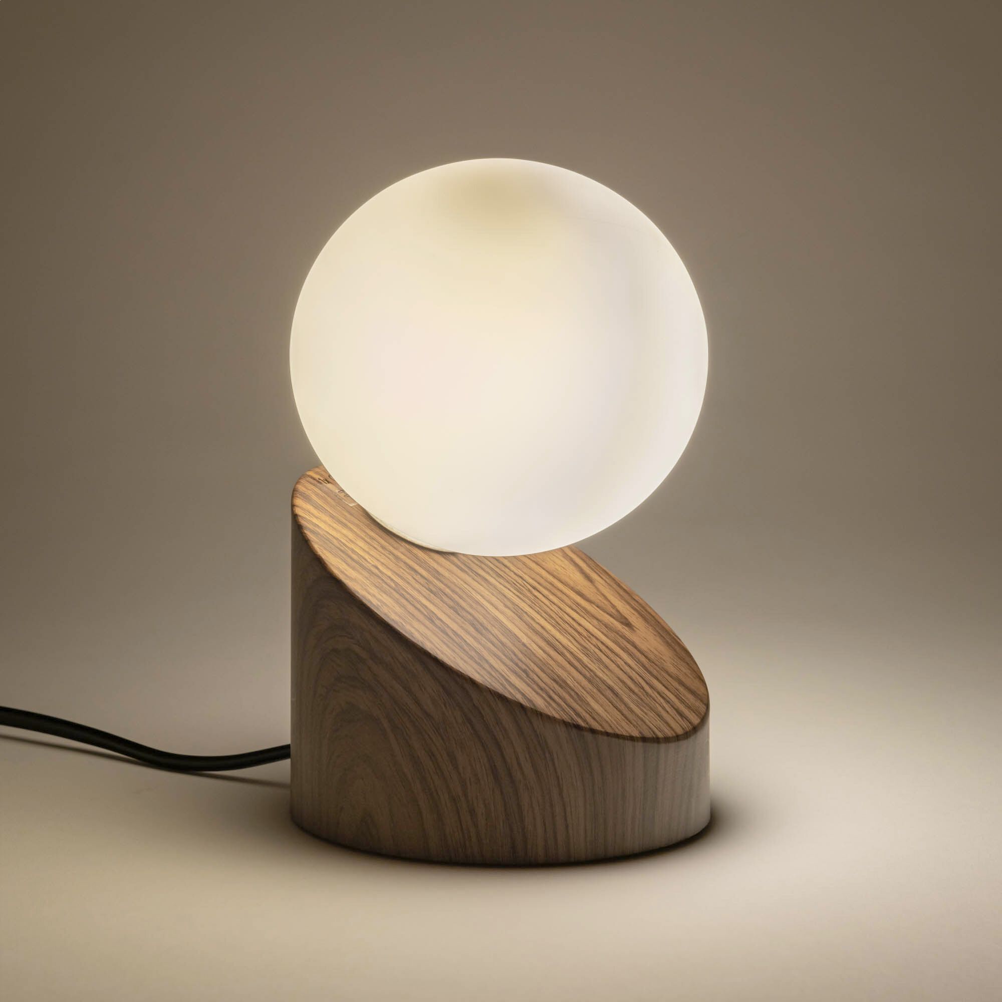 LEN - Lampe à poser tactile en fer effet bois foncé H16cm- naturel