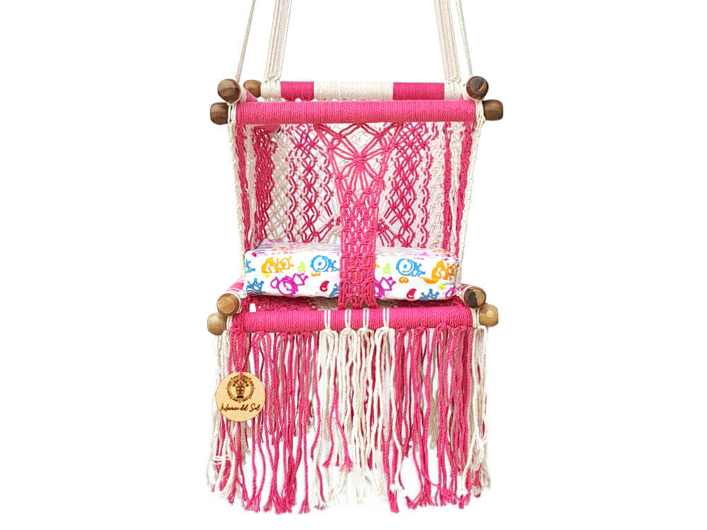 - Hamac bébé macramé rose et blanc