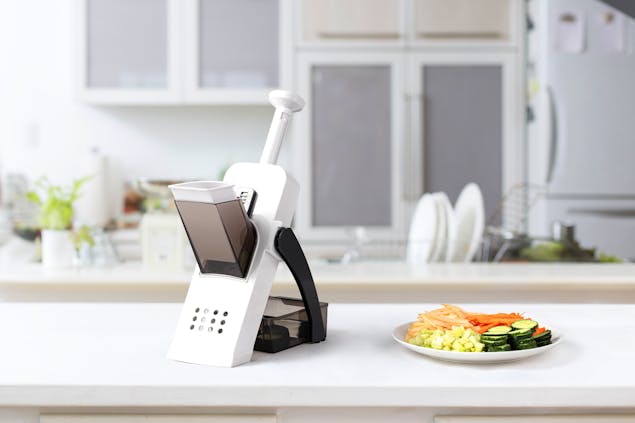 NNEKGE Safe Slice Mandoline Slicer