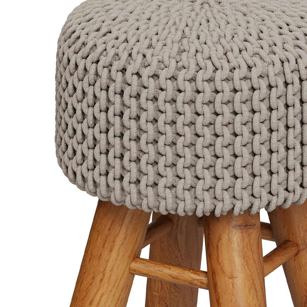 LISA - Petit tabouret rond en tricot coton gris clair et pieds en bois