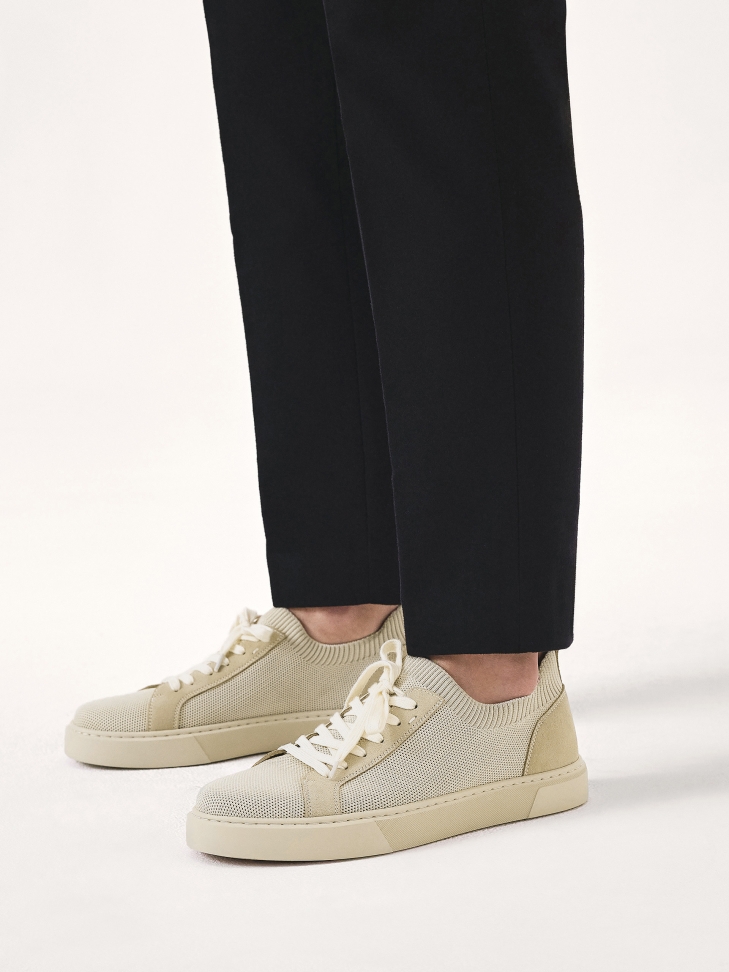 Sneakers with sock slip-on upper