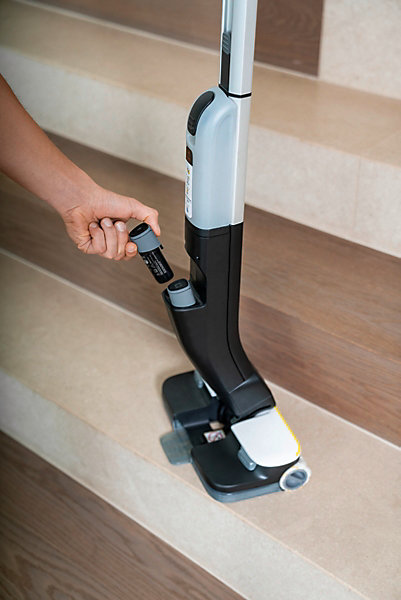 Nettoyeur de sols Karcher FC 4-4 4B Duo - 4 batteries- Autonomie 60 min