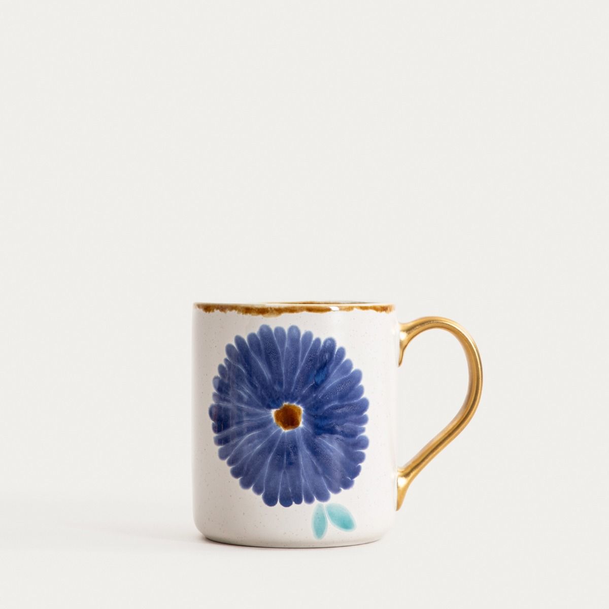 Kubek MEREN z niebieskim kwiatem i złotym uchem 0,5 l