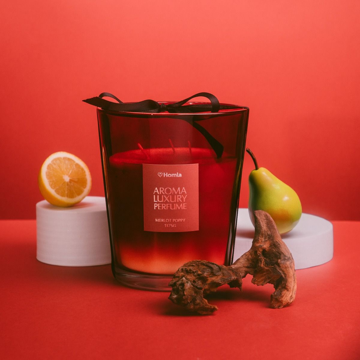 Świeca zapachowa EMBER Merlot Poppy 1175 g