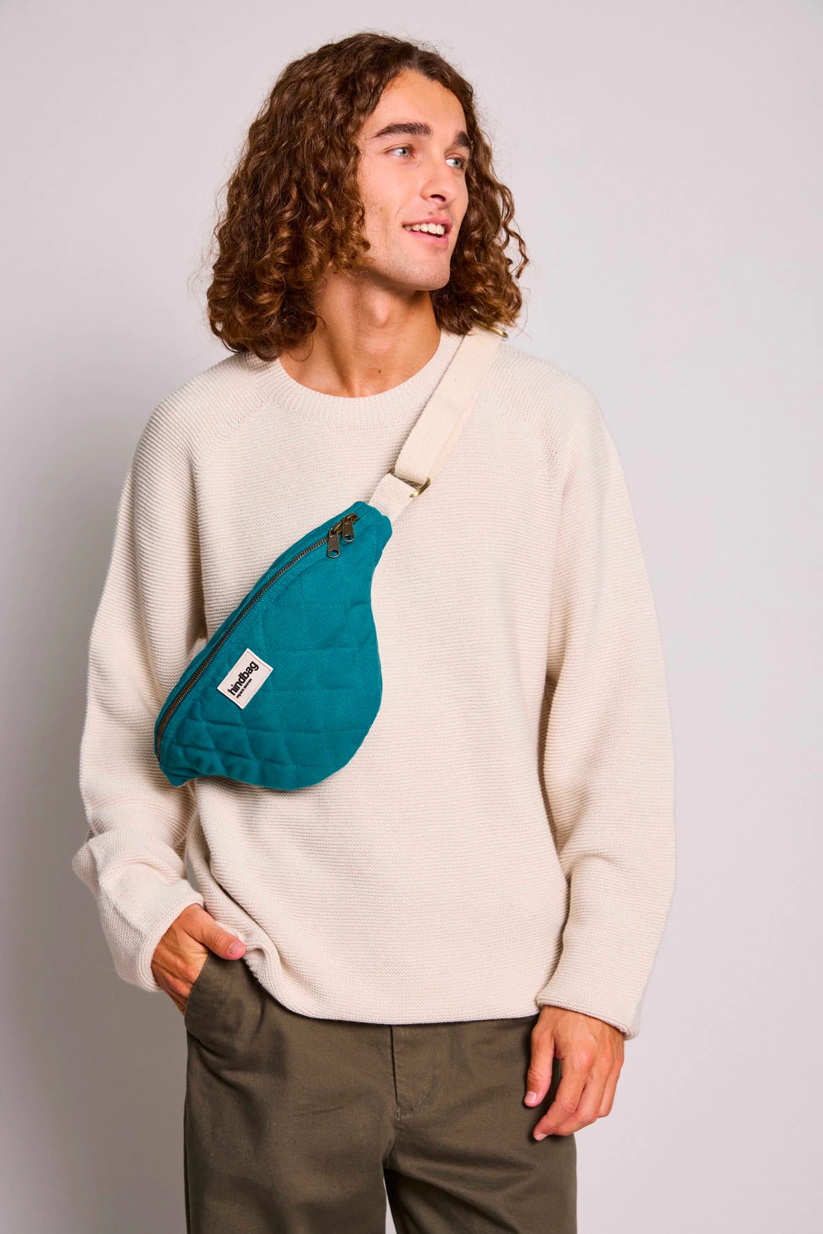Sac banane matelassé Olivia Bleu paon