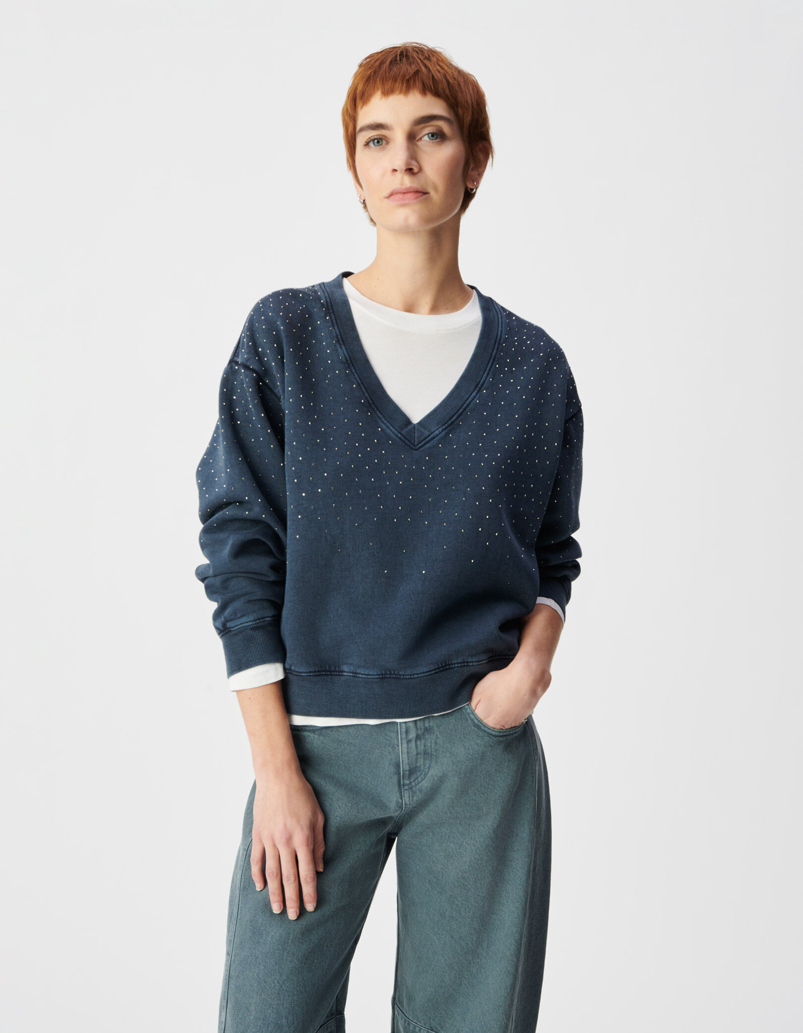 Sweat encolure V marine coton bio détails strass Femme