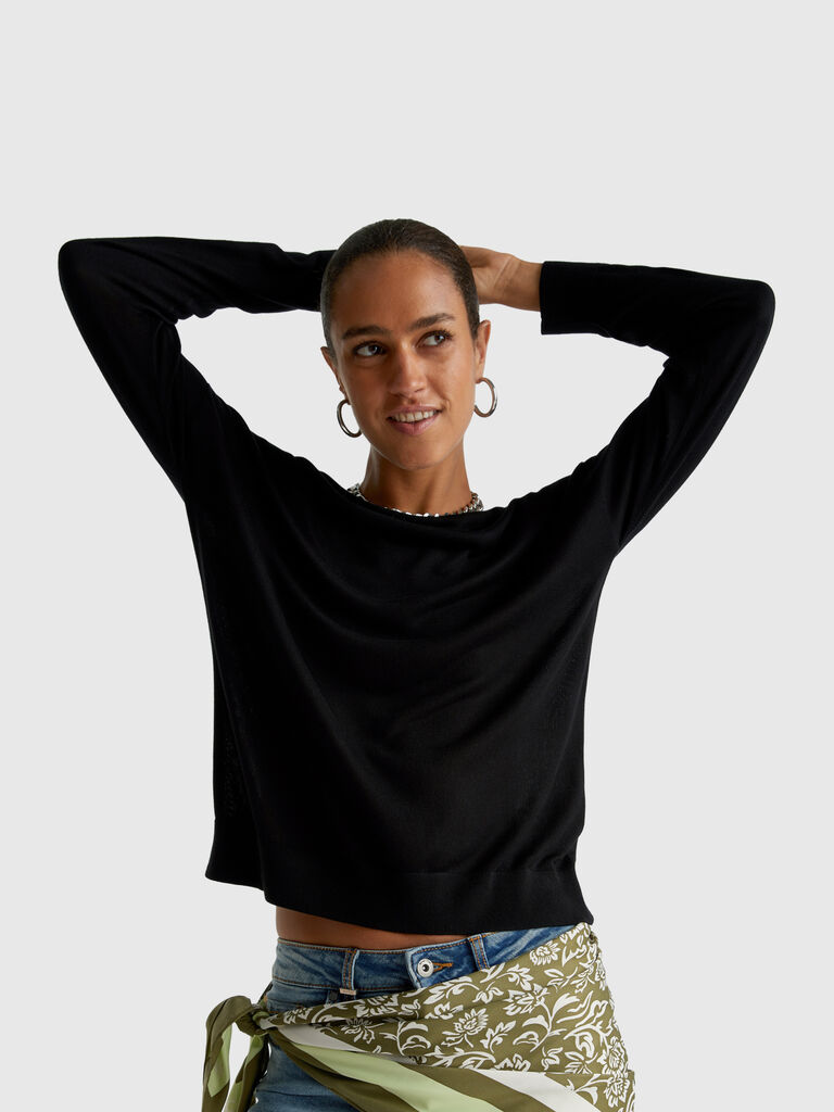 Flowy sweater with boat neck