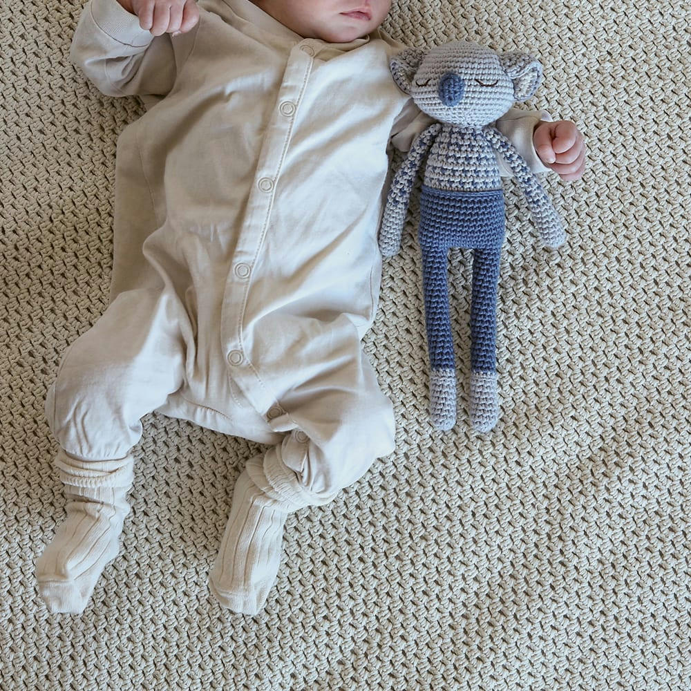 - Doudou en crochet koala  Bleu